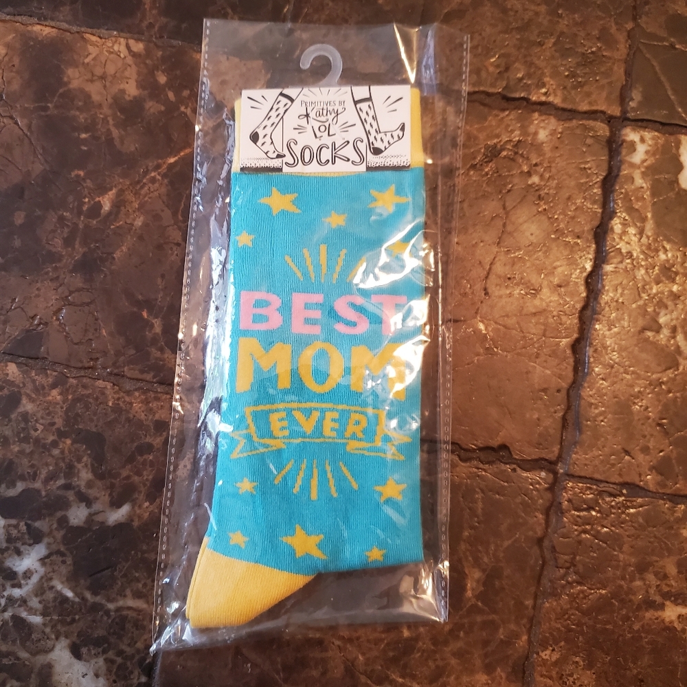 Primitives by Kathy Best Mom Ever Blue Yellow Pink Novelty Socks OSFM NWT